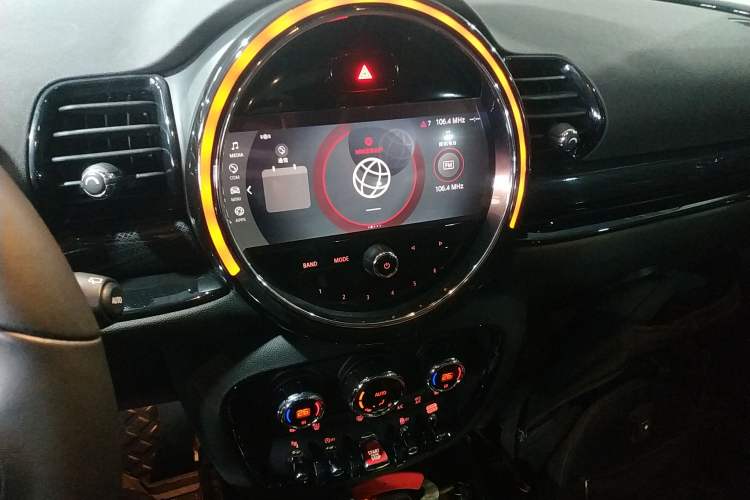 Used MINI Clubman 2022 Facelift 1.5T COOPER Connoisseur Audio And AC Panel