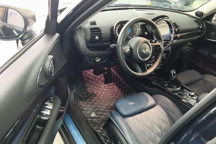 Used MINI Clubman 2022 Updated 2.0T COOPER S Driver Seat