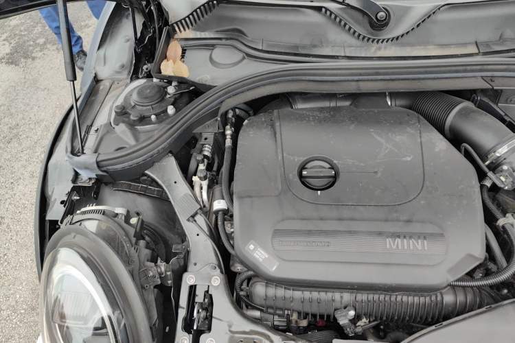 Used MINI Clubman 2022 Updated 2.0T COOPER S Engine Bay Right