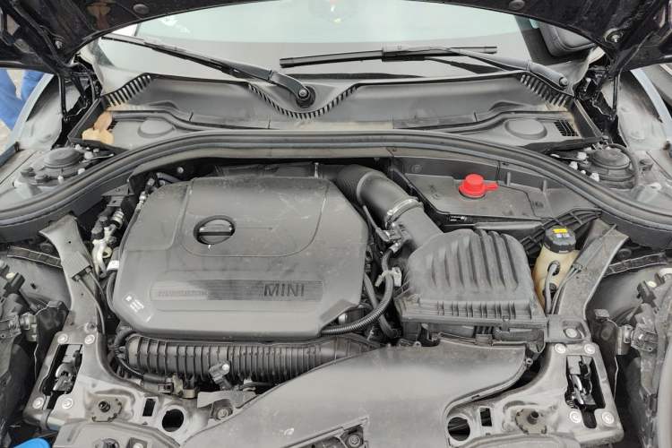 Used MINI Clubman 2022 Updated 2.0T COOPER S Engine Bay