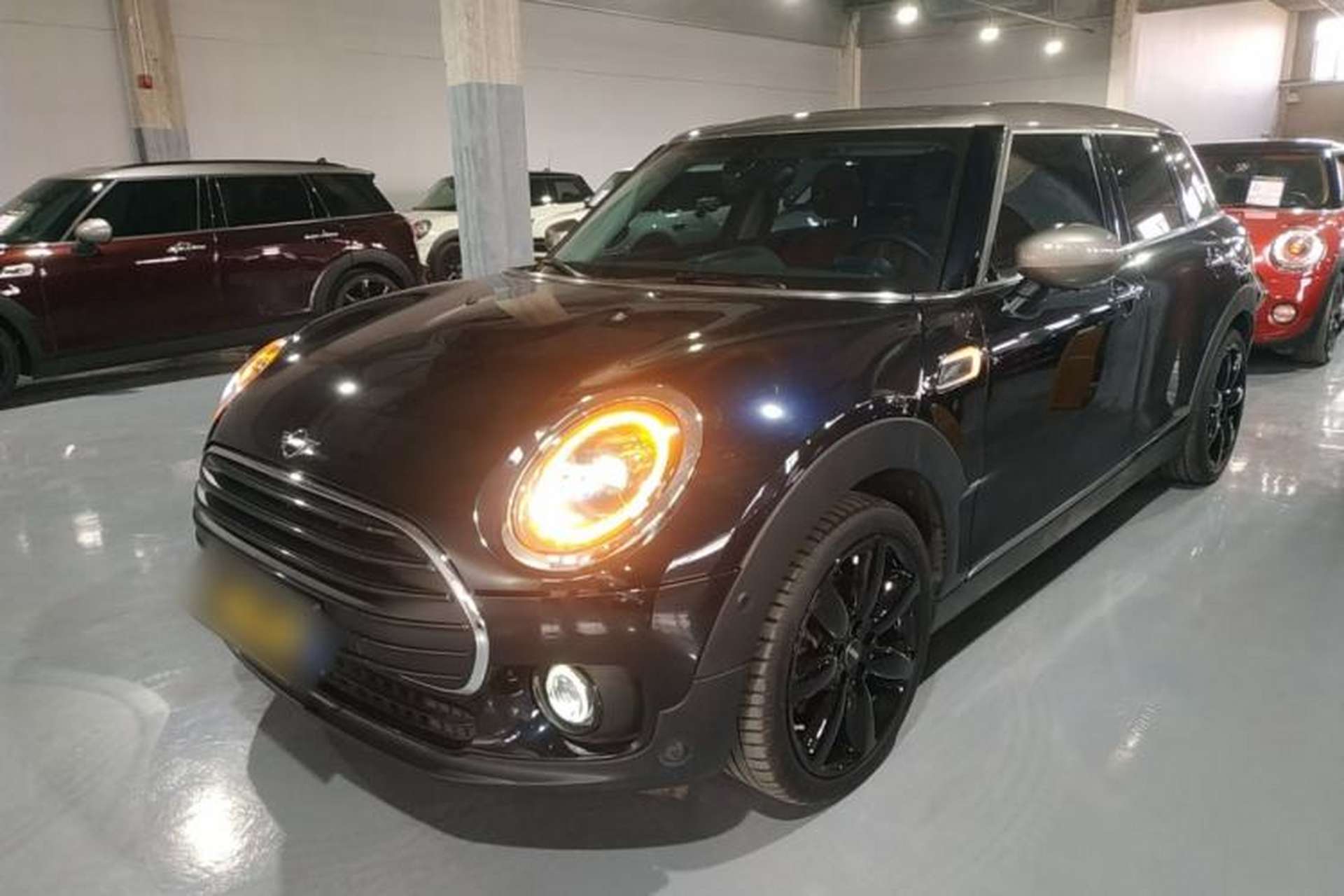 Used MINI Clubman 2022 Facelift 1.5T COOPER Connoisseur Front Left 45 Deg