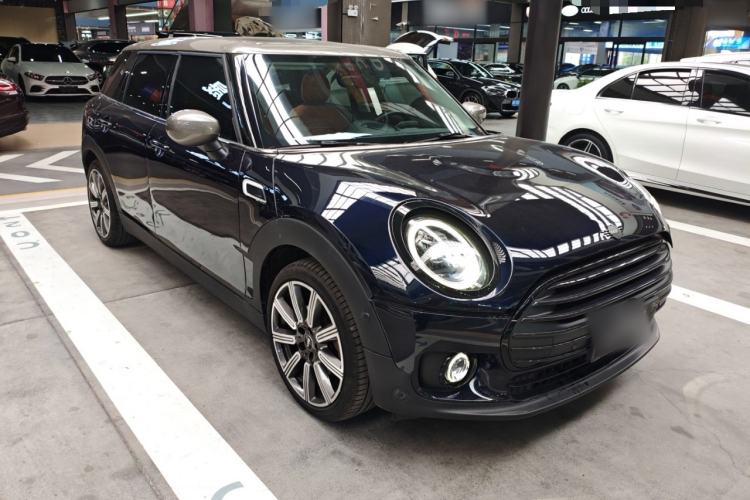 Used MINI Clubman 2022 1.5T COOPER Connoisseur Front Right 45 Deg