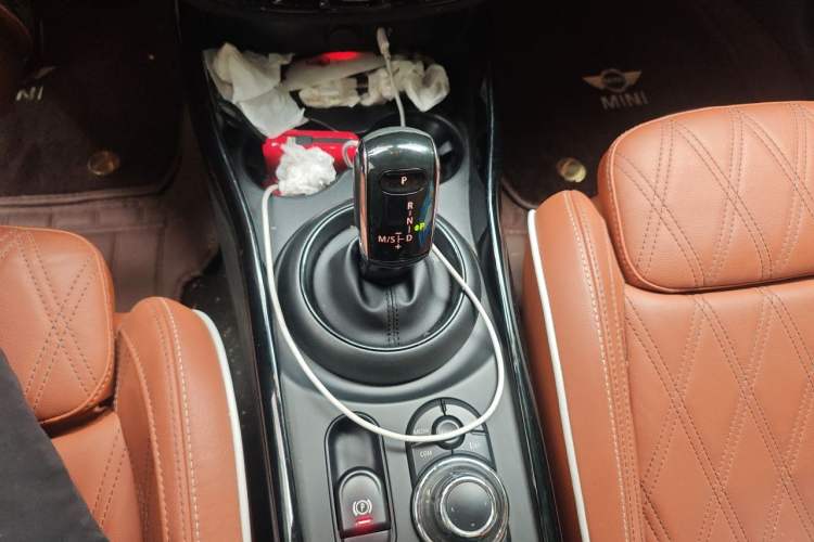 Used MINI Clubman 2022 2.0T COOPER S BRICK LANE Limited Edition Gear Lever