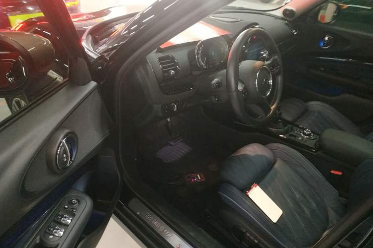 Used MINI Clubman 2022 2.0T COOPER S Interior 3