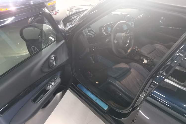 Used MINI Clubman 2022 Updated 2.0T COOPER S Interior 3