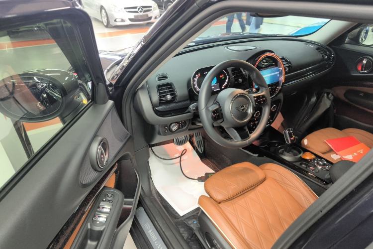 Used MINI Clubman 2022 Updated 2.0T COOPER S Interior 3