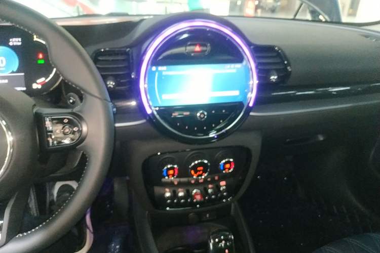 Used MINI Clubman 2022 2.0T COOPER S Interior 3