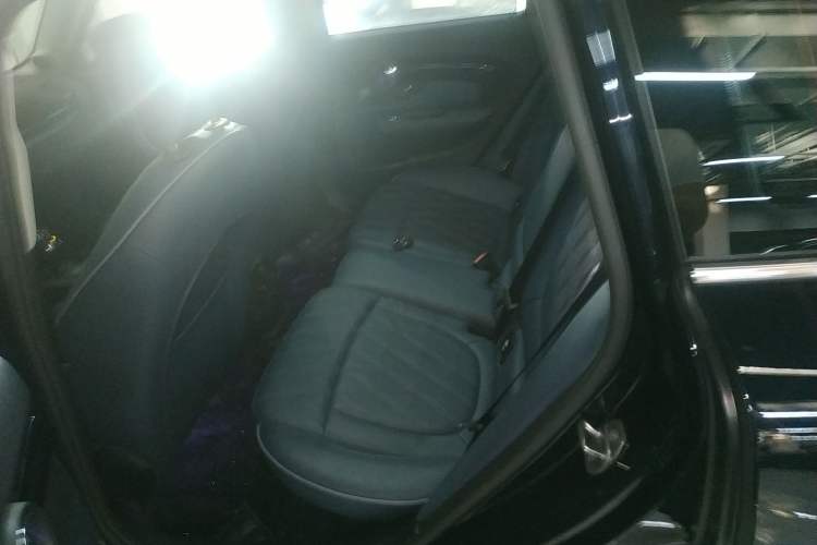 Used MINI Clubman 2022 2.0T COOPER S Interior 4