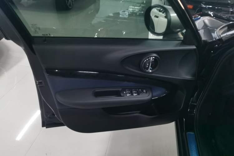 Used MINI Clubman 2022 Updated 2.0T COOPER S Interior 7