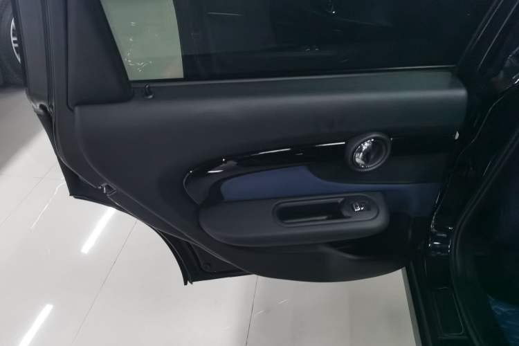 Used MINI Clubman 2022 Updated 2.0T COOPER S Interior 8