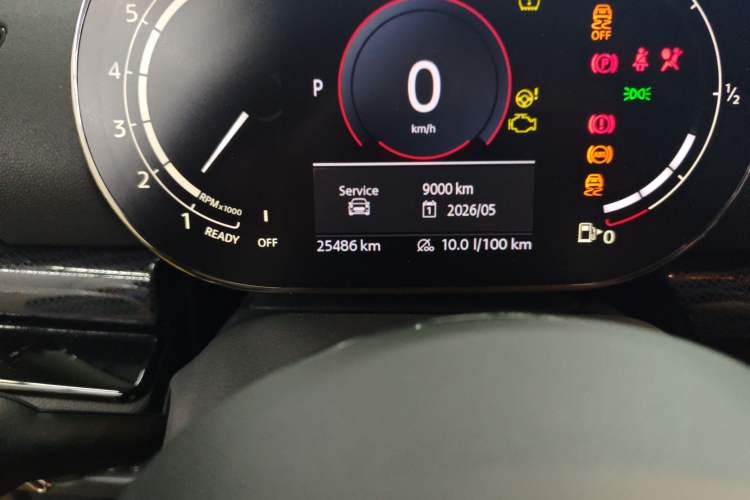 Used MINI Clubman 2022 2.0T COOPER S Odometer Close Up