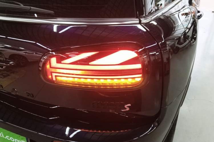 Used MINI Clubman 2022 Updated 2.0T COOPER S Right Rear Taillight