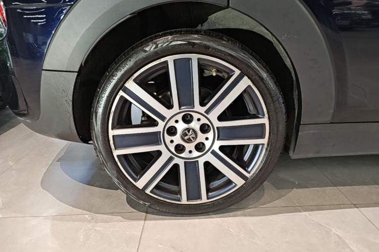Used MINI Clubman 2022 Updated 2.0T COOPER S Right Rear Wheel Hub