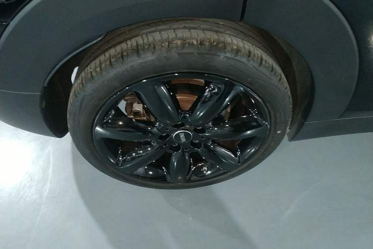 Used MINI Clubman 2022 Facelift 1.5T COOPER Connoisseur Right Rear Wheel Hub