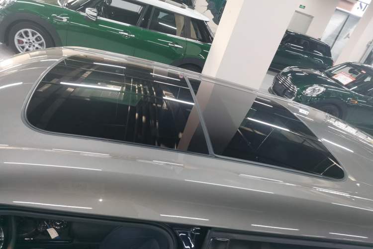 Used MINI Clubman 2022 Updated 2.0T COOPER S Roof