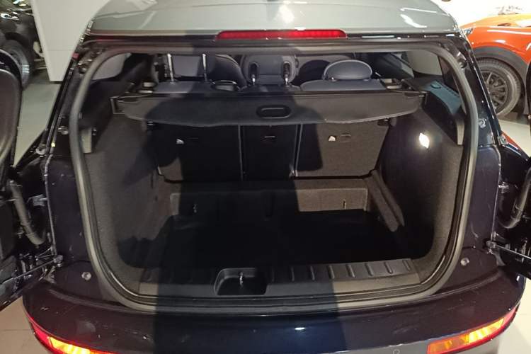 Used MINI Clubman 2022 Updated 2.0T COOPER S Trunk