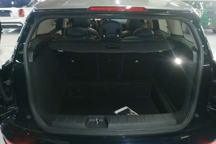 Used MINI Clubman 2022 2.0T COOPER S Trunk