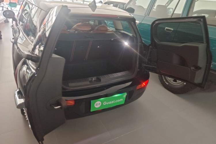 Used MINI Clubman 2022 Facelift 1.5T COOPER Connoisseur Trunk