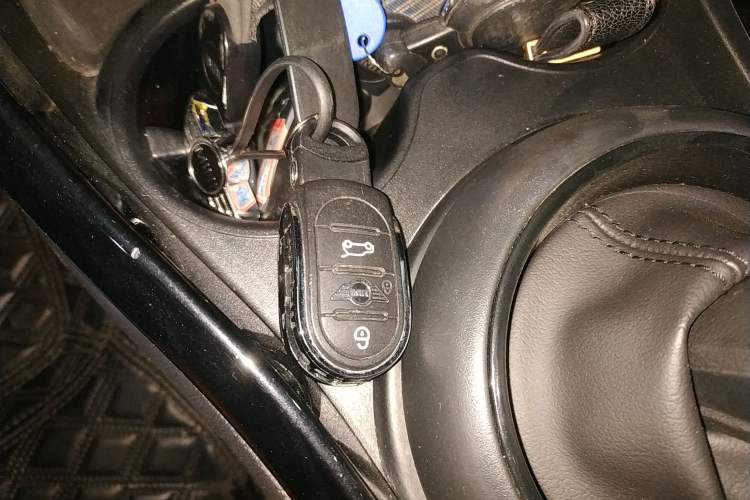 Used MINI Clubman 2022 Facelift 1.5T COOPER Connoisseur Vehicle Key