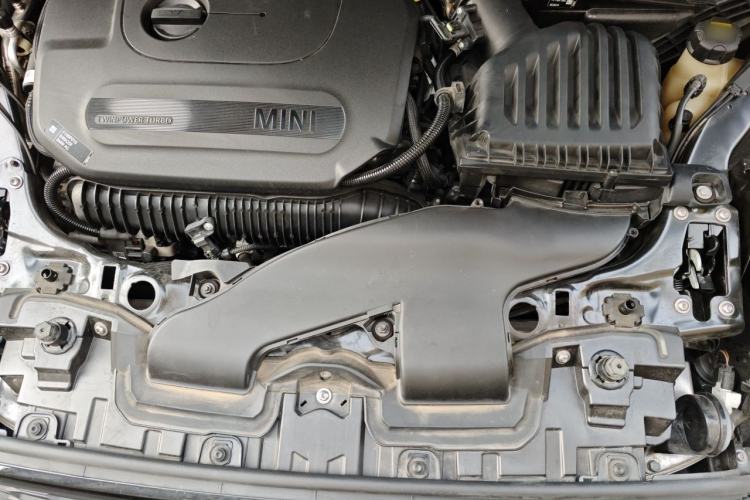 Used MINI Clubman 2022 Updated 2.0T COOPER S Engine Bay