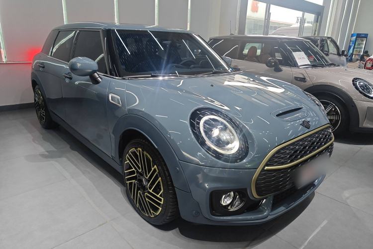 Used MINI Clubman 2022 2.0T COOPER S Free Edition Front Right 45 Deg