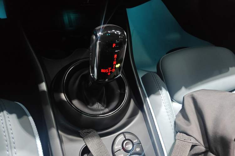Used MINI Clubman 2022 2.0T COOPER S Free Edition Gear Lever