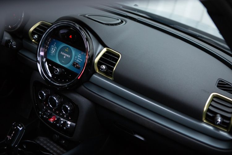 Used MINI Clubman 2022 2.0T COOPER S Free Edition Interior 5