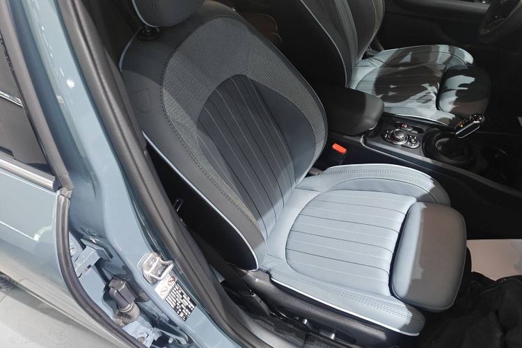 Used MINI Clubman 2022 2.0T COOPER S Free Edition Right Front Seat