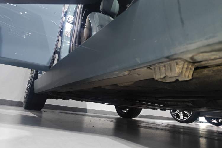 Used MINI Clubman 2022 2.0T COOPER S Free Edition Right Side Sill