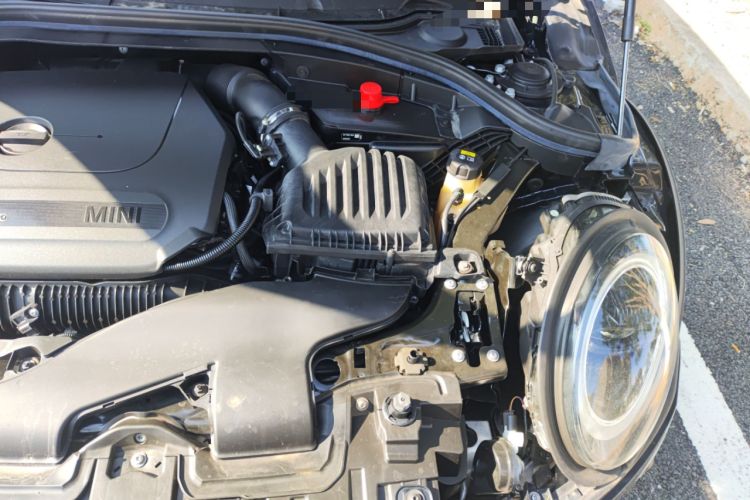 Used MINI Clubman 2022 2.0T COOPER S Engine Bay Left