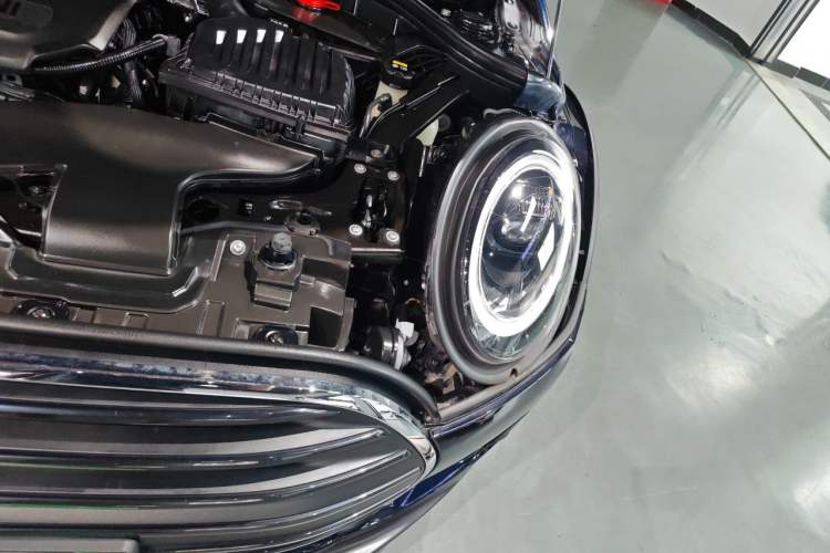 Used MINI Clubman 2022 1.5T COOPER Connoisseur Engine Bay Left