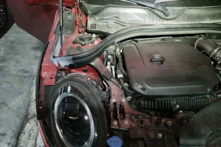 Used MINI Clubman 2022 2.0T COOPER S Engine Bay Right