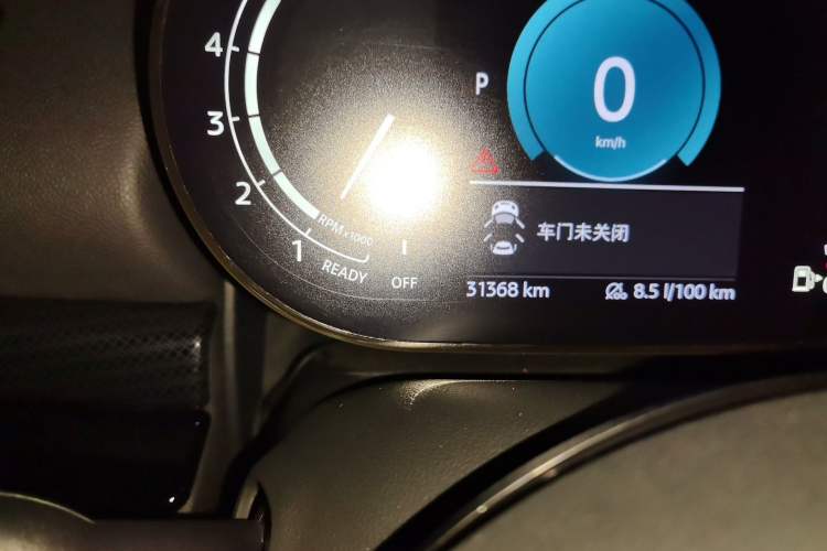 Used MINI Clubman 2022 Updated 2.0T COOPER S Odometer Close Up