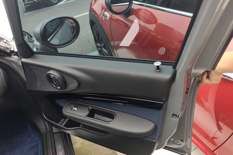 Used MINI Clubman 2022 Updated 2.0T COOPER S Interior 2