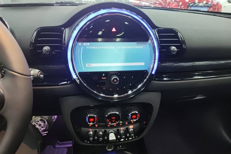 Used MINI Clubman 2022 Updated 2.0T COOPER S Interior 3