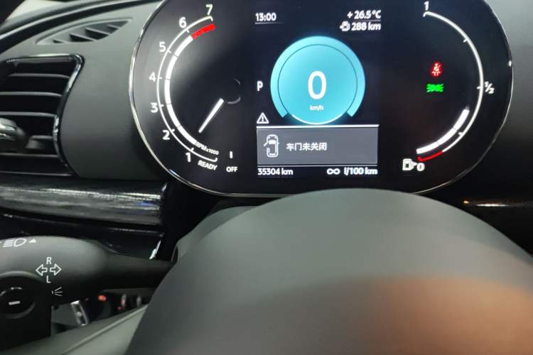 Used MINI Clubman 2022 Updated 2.0T COOPER S Odometer Close Up