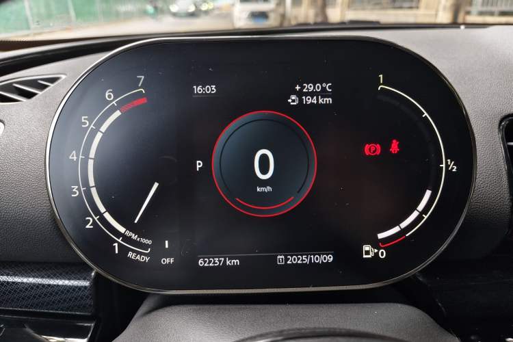 Used MINI Clubman 2022 Updated 2.0T COOPER S Odometer Close Up