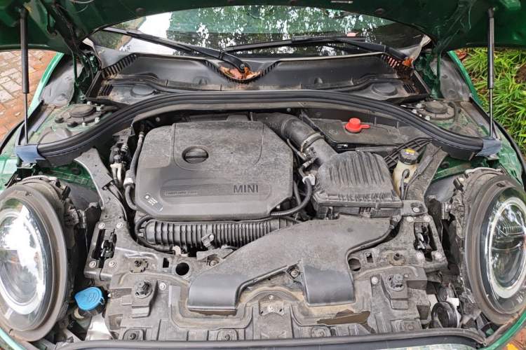 Used MINI Clubman 2022 Updated 2.0T COOPER S Engine Bay