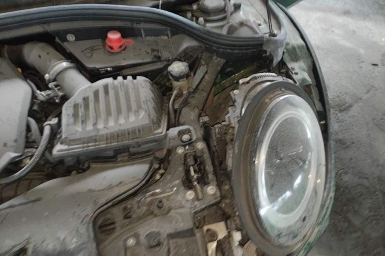 Used MINI Clubman 2022 2.0T COOPER S Engine Bay Left