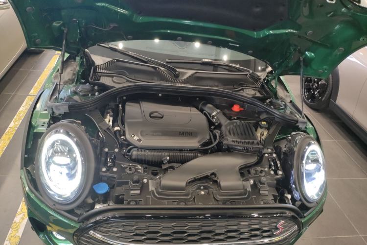 Used MINI Clubman 2022 2.0T COOPER S Engine Bay
