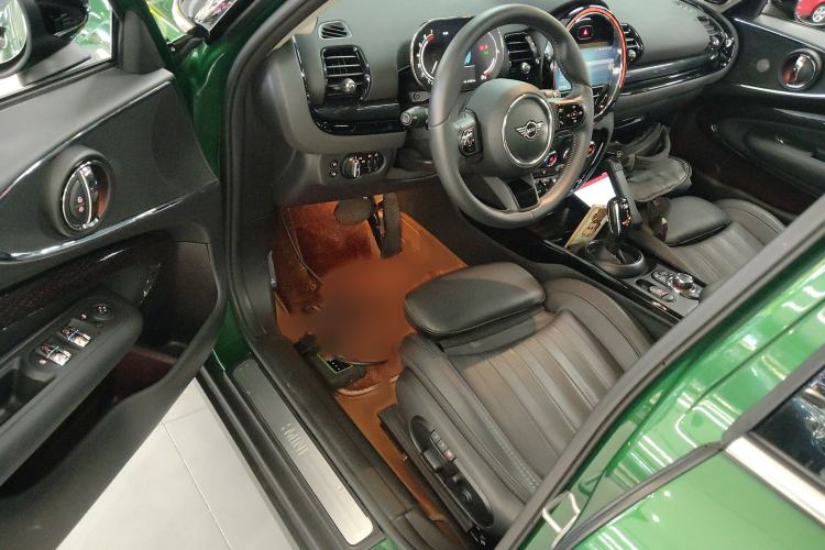 Used MINI Clubman 2022 Facelift 1.5T COOPER Connoisseur Interior 2