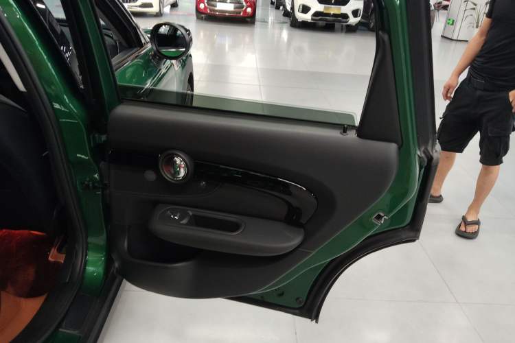 Used MINI Clubman 2022 Facelift 1.5T COOPER Connoisseur Interior 5
