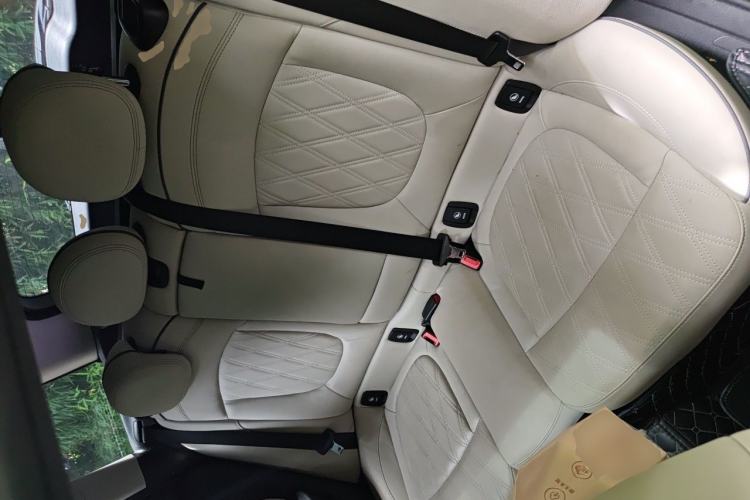 Used MINI Clubman 2022 Updated 2.0T COOPER S Left Rear Seat