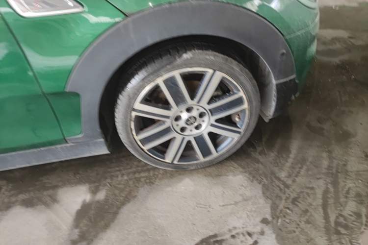 Used MINI Clubman 2022 2.0T COOPER S Right Front Wheel Hub
