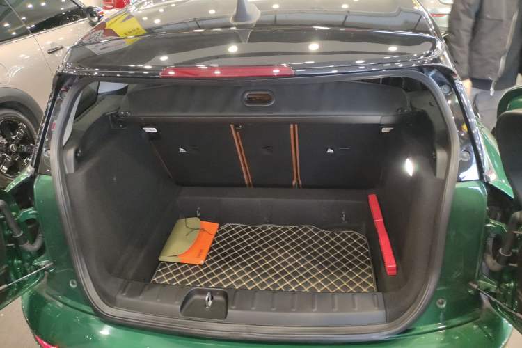 Used MINI Clubman 2022 2.0T COOPER S Trunk