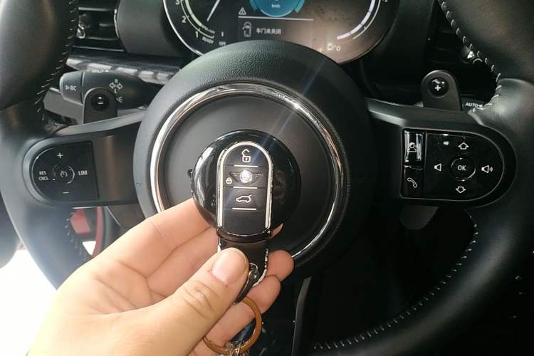 Used MINI Clubman 2022 2.0T COOPER S Vehicle Key
