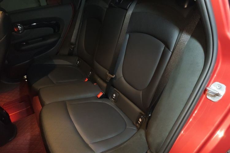Used MINI Clubman 2022 Updated 2.0T COOPER S Left Rear Seat