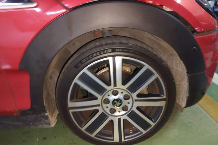 Used MINI Clubman 2022 2.0T COOPER S Right Front Wheel Hub