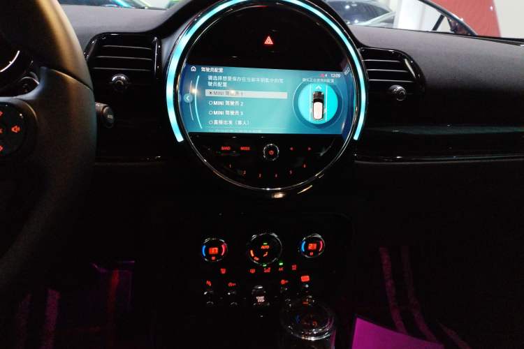 Used MINI Clubman 2022 Updated 2.0T COOPER S Audio And AC Panel