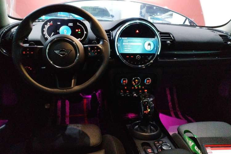 Used MINI Clubman 2022 Updated 2.0T COOPER S Center Console